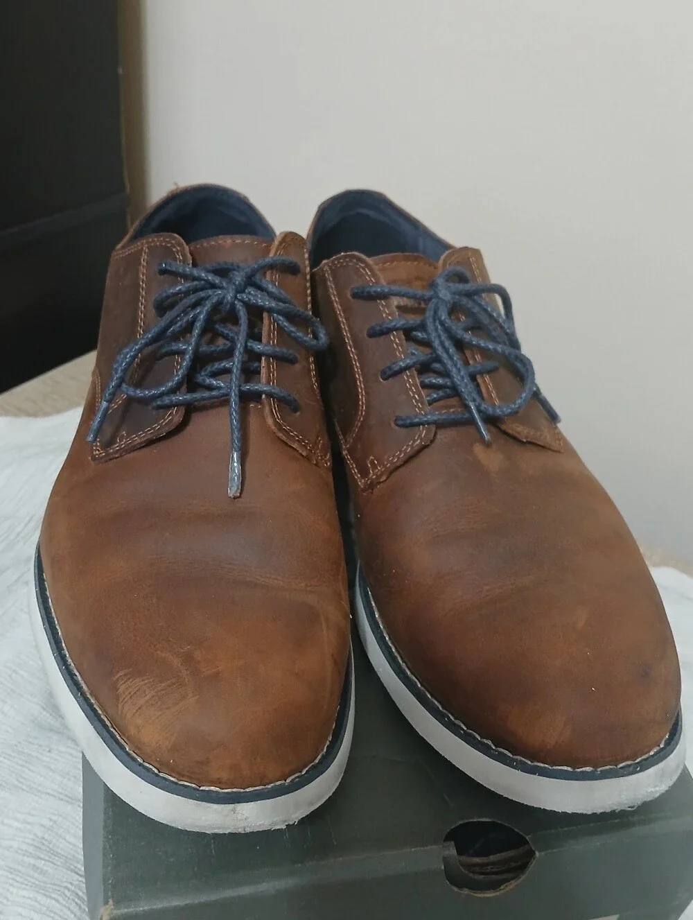 Timberland Men's Brown Leather Lace-Up Shoes with Blue Laces